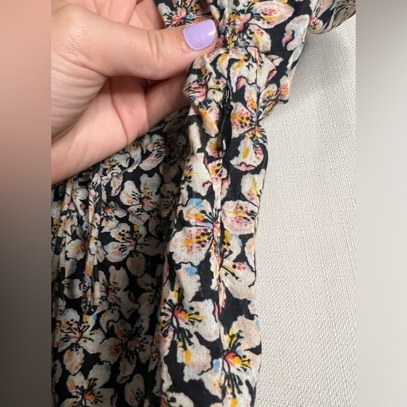 PAIGE Azul Floral Puff Sleeve Black and White Blouse XS - Picture 9 of 12